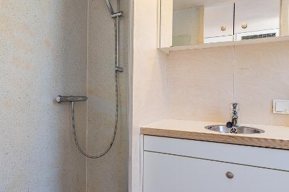 016 Slaapstrandhuisje op het strand van Dishoek met zeezicht en terras en plek voor vijf personen I 37