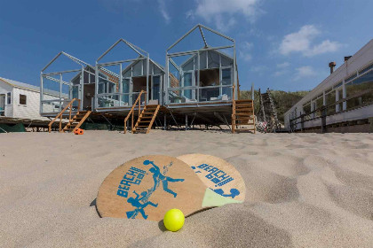 012 Slapen op het strand in Zeeland in dit mooie 4 persoons strandhuisje