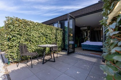016 Stijlvolle studio ZEE voor 2 personen met zonnig priveterras | Dishoek   Van der Manderelaan 16