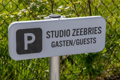 023 Stijlvolle studio ZEE voor 2 personen met zonnig priveterras | Dishoek   Van der Manderelaan 16