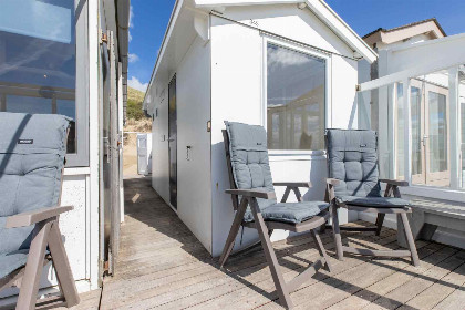 008 Strandhuisje voor 6 personen op strand Dishoek