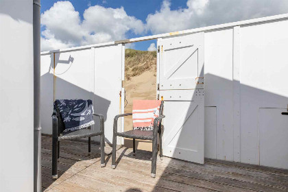 024 Strandhuisje voor 6 personen op strand Dishoek