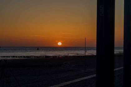 025 Strandhuisje voor 6 personen op strand Dishoek