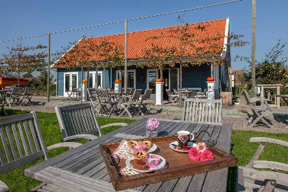 004 Tweepersoons studio met terras in Koudekerke