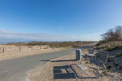 017 6 persoons vakantiehuis met omheinde tuin op 5 min. lopen van het strand in Nieuwvliet Bad