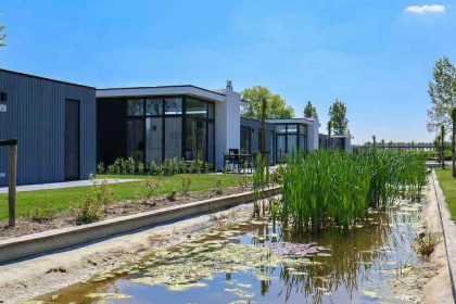 014 6 persoons vakantiewoning met hoge comfort op een vakantiepark in Nieuwvliet