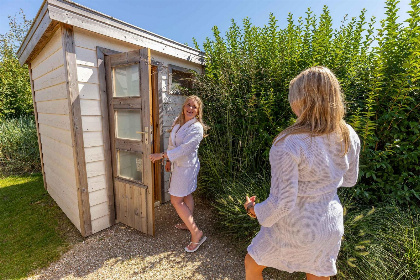 002 Beach Loft met Wellness