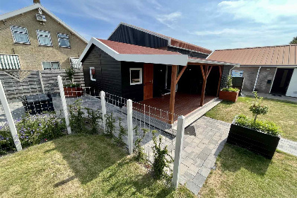 012 Vrijstaande 4 persoons bungalow dichtbij het Noordzeestrand in Renesse