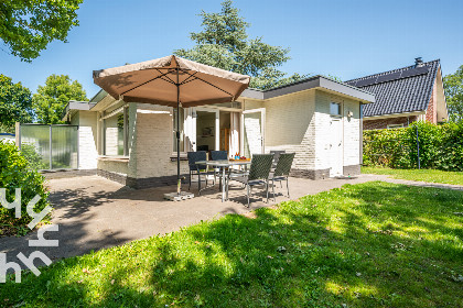 017 Gezellig 5 persoons vakantiehuis in Oostkapelle slechts 600m van het strand