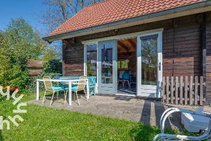 014 Knus 2 persoons vakantiehuisje met bubbelbad en sauna in Oostkapelle