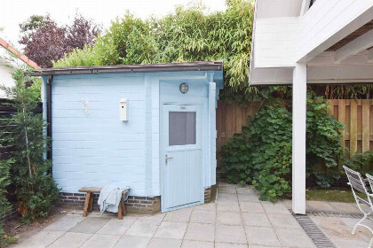 005 Landelijk 8 persoons vakantiehuis vlakbij de duinen en het strand van Oostkapelle