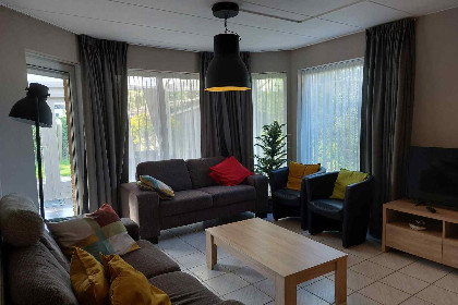 026 Luxe 4 persoons vakantieappartement op 800m van het strand in Oostkapelle