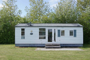 Mooi 6 persoons vakantiechalet op mini camping vlakbij het Veerse Meer en Oostkapelle