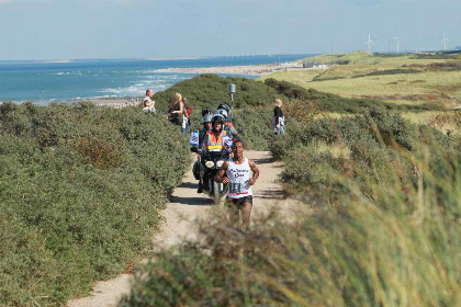 023 Ruime 4 persoons vakantieappartement op 800m van het strand in Oostkapelle