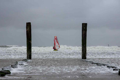 024 Ruime 4 persoons vakantieappartement op 800m van het strand in Oostkapelle