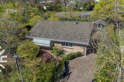 015 Rustig gelegen vrijstaande 5 persoons bungalow in Oostkapelle