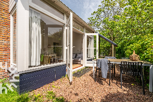 Sfeervolle 4 persoons bungalow met sauna, dichtbij het strand