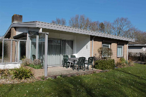 Vrijstaand en rustig gelegen 6 pers. bungalow vlak bij het strand