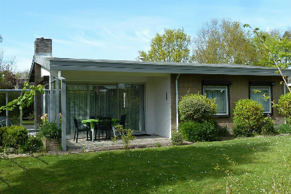 012 Vrijstaand en rustig gelegen 6 pers. bungalow vlak bij het strand