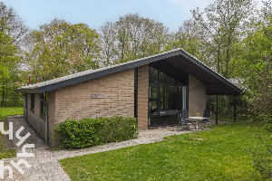 Vrijstaande 6 persoons bungalow vlakbij het strand van Oostkapelle