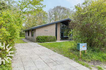 003 Vrijstaande 6 persoons bungalow vlakbij het strand van Oostkapelle