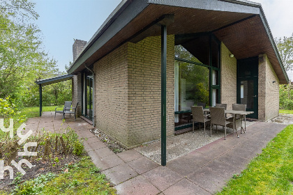 012 Vrijstaande 6 persoons bungalow vlakbij het strand van Oostkapelle