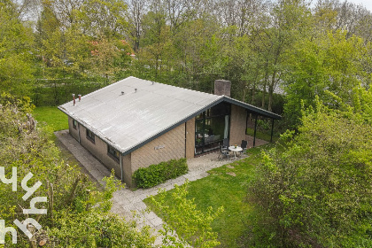 017 Vrijstaande 6 persoons bungalow vlakbij het strand van Oostkapelle