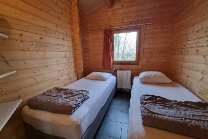 009 Een gezellig vakantiechalet voor 6 personen met een tuin in Ossenisse