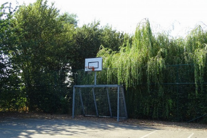 014 Een gezellig vakantiechalet voor 6 personen met een tuin in Ossenisse