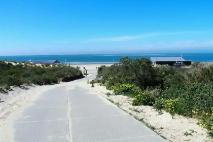 026 Prachtig 5 persoons vakantiehuis nabij het strand van Renesse