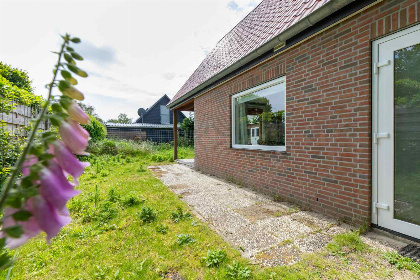 030 Vrijstaand 6 persoons vakantiehuis dichtbij de duinen van Renesse