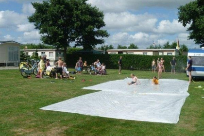 015 6 persoons vakantiechalet in Serooskerke op kindvriendelijk familiepark