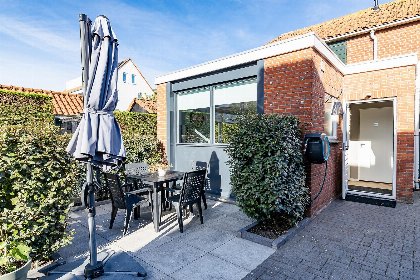 001 't Vakansie'uus | Sfeervol en gelijkvloers genieten op Walcheren | Ds. van Wouwestraat 30   Serooskerke