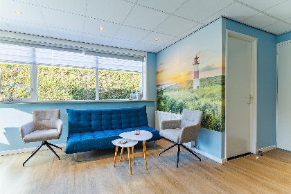 006 't Vakansie'uus | Sfeervol en gelijkvloers genieten op Walcheren | Ds. van Wouwestraat 30   Serooskerke