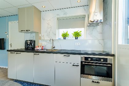 008 't Vakansie'uus | Sfeervol en gelijkvloers genieten op Walcheren | Ds. van Wouwestraat 30   Serooskerke