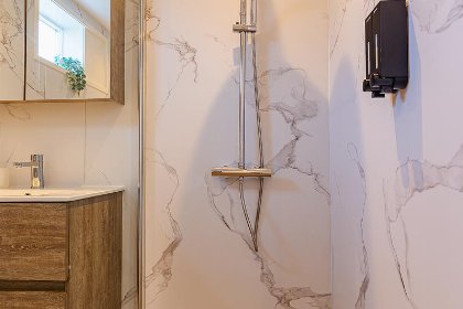 015 't Vakansie'uus | Sfeervol en gelijkvloers genieten op Walcheren | Ds. van Wouwestraat 30   Serooskerke