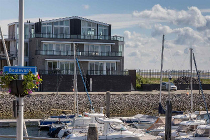 008 4 persoons appartement met uitzicht over Natuurgebied Nationaal Park Oosterschelde