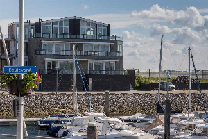 Modern 4 persoons appartement met uitzicht over Natuurgebied Nationaal Park Oosterschelde