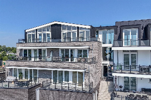 Modern ingericht 4 persoons appartement aan het water in Sint Annaland