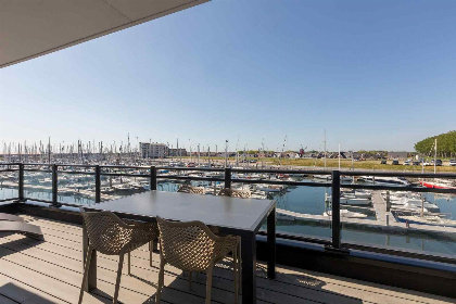 013 Mooi 4 persoons appartement met uitzicht over de jachthaven in Sint Annaland