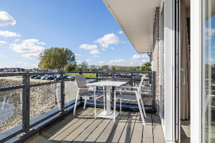 027 Prachtig appartement voor 4 personen aan de Oosterschelde