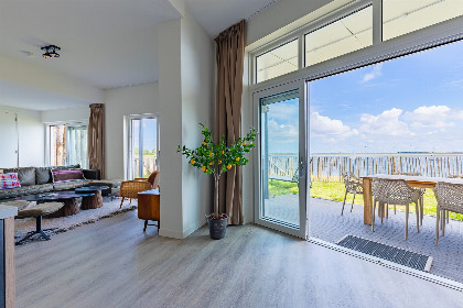 011 Vakantiewoning aan het strand   met tuin en terras | Nr. 32   4 Pers. | Vista Maris