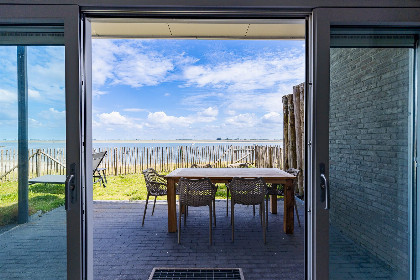 037 Vakantiewoning aan het strand   met tuin en terras | Nr. 32   4 Pers. | Vista Maris