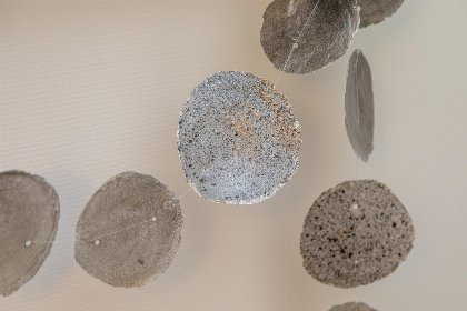 028 Vakantiewoning aan het strand   tuin en terras met haven  