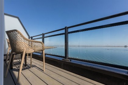 020 Vakantiewoning aan het water   met 2 balkons | Nr. 16   4 Pers. | Vista Maris