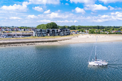 006 Vakantiewoning aan het water   met 2 balkons | Nr. 22   4 Pers. | Vista Maris