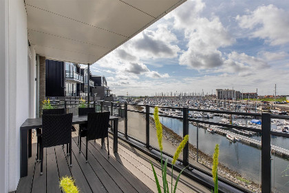 002 Vakantiewoning aan het water   met 2 balkons | Nr. 38   4 Pers. | Vista Maris
