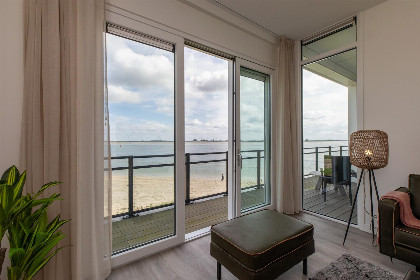 012 Vakantiewoning aan het water   met 2 balkons | Nr. 38   4 Pers. | Vista Maris