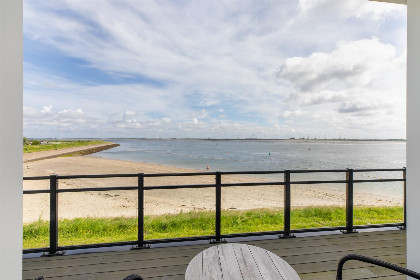 027 Vakantiewoning aan het water   met 2 balkons | Nr. 38   4 Pers. | Vista Maris