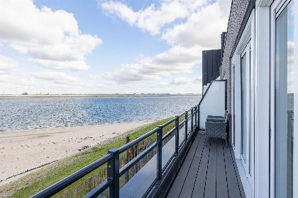002 Vakantiewoning aan het water   met 2 balkons | Nr. 52   4 Pers. | Vista Maris